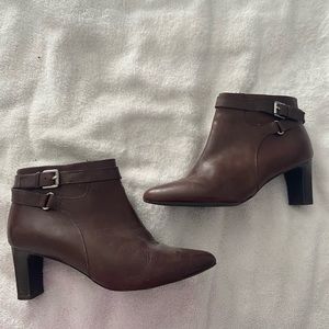 Brown leather “Nara” bootie Lauren by Ralph Lauren